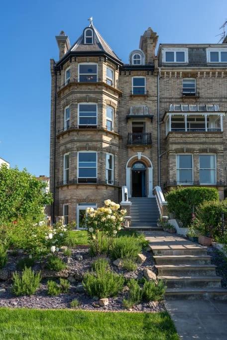 Beachfront Luxury Home With Spectacular Sea Views Herne Bay Zewnętrze zdjęcie